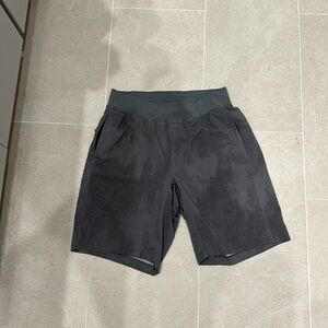 Lululemon men’s workout shorts